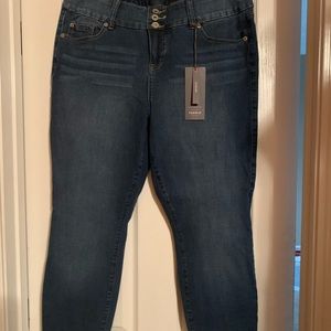 TORRID SZ 16 JEANS